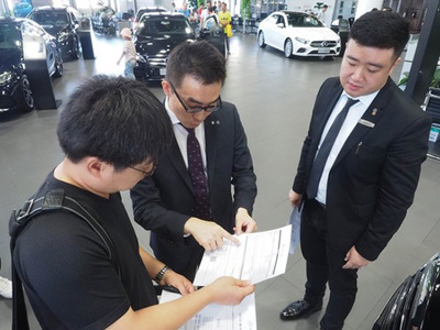 《服務公約》踐行'客戶為先'，奔馳開創汽車零售新風